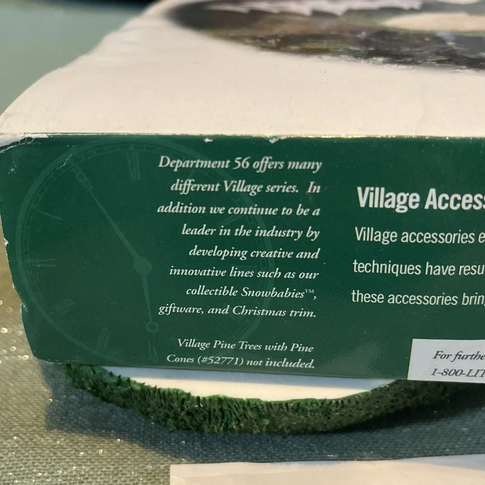 Dept 56 52740 Putting Green Village Accessory Christmas Golf Collectable 1998